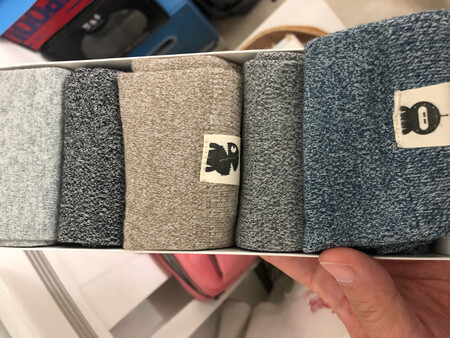 送货快，打开后看质量还不错，但不是那种特别厚的，东北过冬还是不太行的。