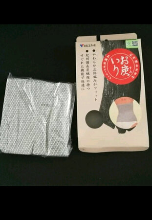 双层或多层的材质较柔软舒适的护腰具有较强的保温功能，腰部散热较多，容易受凉，使人腰酸，痉挛或引起胃部的不适。保温性能的护腰能够有效维护腰部温度，加快血液循环，预防感冒和胃部的某些不适。
塑身。加强细胞代谢，燃烧脂肪，调节松紧度，施加适当的压力有助于减肥塑身。在做跟腰部相关的运动中，加压，保温吸汗的护腰能加快脂肪的分解 。