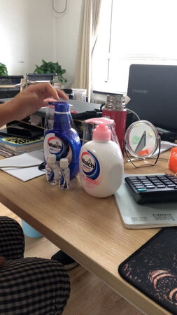 产品包装：好
产品香味：柠檬
使用感受：清香
泡沫数量：超多