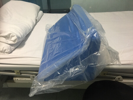 速度确实快，昨晚半夜下单，今天傍晚就送到了，赶紧用上试试