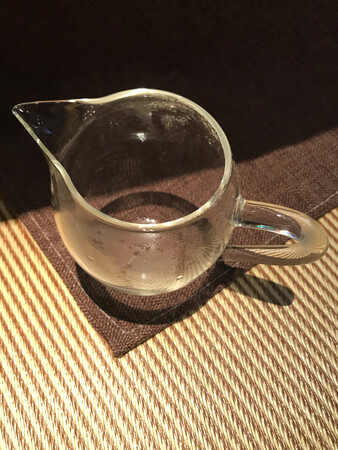 好用的功道杯，杯嘴长长的，不漏不滴，分茶太好了。