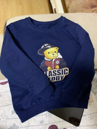 第一次买泰迪家衣服太优惠了，99元3件，而且还有劵还可以叠加，很喜欢质量很好，图案也好看，整个质感非常棒，比实体店便宜太多了，买了一单收到给宝宝试穿后很合适，这次网购非常满意，以后还会回购，希望以后多些活动，会继续支持，等天气再凉快一点就来囤冬天的衣服了，希望到时候能多多活动，多买点。