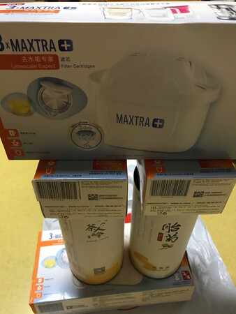 趁着特价买的，刚好家里的快喝完了，试试这个牌子怎样
