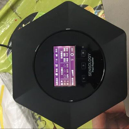 虽然家里有养猫，但是现在的猫好像都不怎么抓老鼠的，买之前有一点担心这个驱鼠器的超声波波段会不会对我家猫咪有影响，，用了之后发现确实跟客服说的一样不会影响到宠物，机器的波段只针对老鼠，这些天家里的闹老鼠的情况有好转，我再多用用。