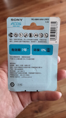 洒家有一些经验，拿出来与你分享！俗话说不积跬步，无以至千里，不积小流，无以至江海。五千字的论文是积出来的，是凑出来的，是把一个字变成两个字变出来的！举个例子，假如你要写“在此过程中”这五个字，你不妨将其改为“在这样的一个······的过程中”，一下子就多出了5+N个字！再比如说，简单一点的，你想写“经过一次次的论证和实践······，你不妨将其替换为“经过一次又一次的论证和一次又一次的实践”。你看看！多出多少个字？