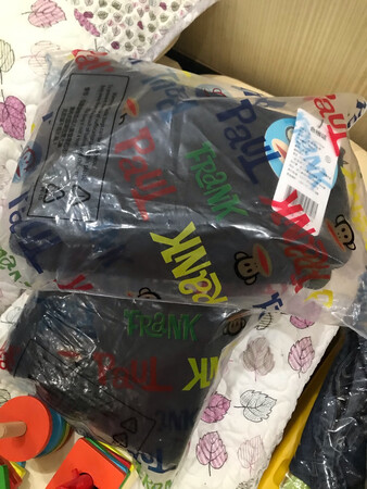 裤子超级厚，跟棉裤一样，活动买的，价格非常便宜，质量很好，非常满意！