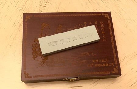 很精致哦，估计有了这工具，以后可以练练修脚了。