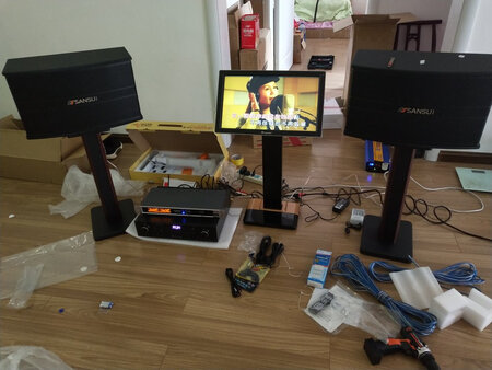 双11购买，快递稍微慢了点，可以理解，包装给力，收到后装了差不多半个小时，屏幕很清晰，效果也不错，操作简便，也实惠，真心不错