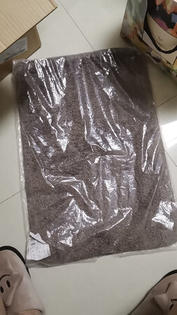 适用场景：浴室
清洁难易：还好
大小尺寸：正好
其他特色：再也不要湿着脚穿棉拖了