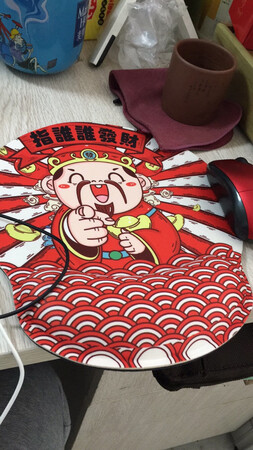看着 舒服 鼠标垫没有异味 手腕很舒服