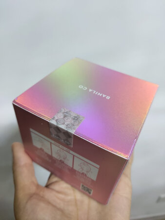 京东双十一搞活动太划算了，平均才五六十一瓶，这个牌子的乳化效果比较好，感觉洗脸洗的干净，还送好多小样，各种类型都能体验一下，美中不足是没给我发敏感肌的小样，总体来说是好评，快递物流很快，小哥服务态度热情，赞?