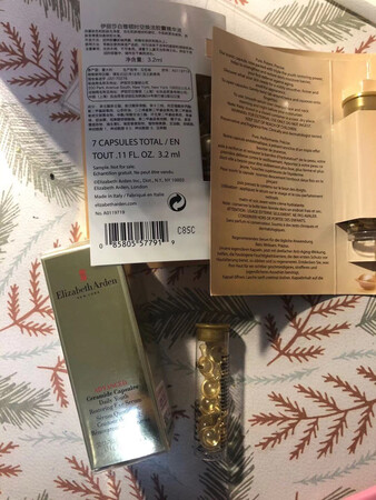 淡纹能力：油润好吸收！对抗细纹超级有效。
使用方式：每次采用提拉手法，多按摩几次，完全吸收。
其他特色：京东做活动时候买超级划算
适合人群：我混油皮完全hold住！