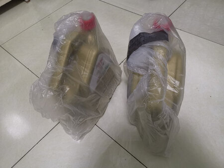 正品机油，配送快，性能好，一直用这个！！！！