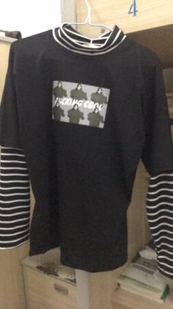 布料很柔软，穿起来也很舒服，还挺喜欢。