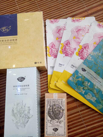??阿芙茶树精油祛痘效果非常好? 第二次购买了?脸上有痘痘的小姐姐。快下单吧?