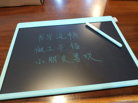 小朋友喜欢，做工不错，书写流畅
