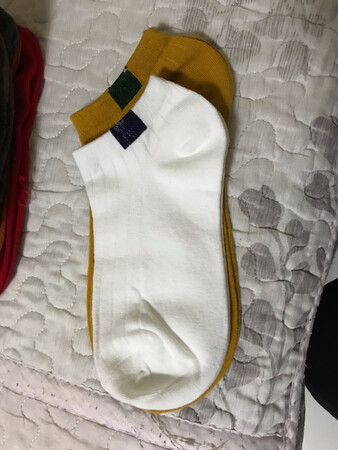 想说收到的袜袜，一包里十双大小不一样差好多，厚薄也不一样，什么情况~