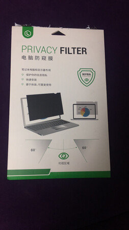 产品包装：产品包装密实，看起来分量应该不错，好东西有好包装。
材质做工：还没拆开，但是同事用的就是这款，材质做工都还算上乘。
外观设计：简单，大方。