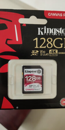 给单位佳能90D照相机买的存储卡，128G，高速，试了几次，速度很快，就是能不能用的长久一些，以前买的存储卡给行车记录仪用，基本上一年就不行了，总提示需要格式化存储卡，用电脑都格式化不了，只能报废，具体的质量情况还是过段时间再发追评吧。京东快递比较迅速，基本上都是第二天送货，快递小哥服务态度挺好，最近单位买的东西多，每天都有送的货，希望继续保持好。