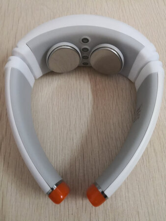 用着挺舒服，但是有时会有针扎的刺痛感，是用的位置不对吗？