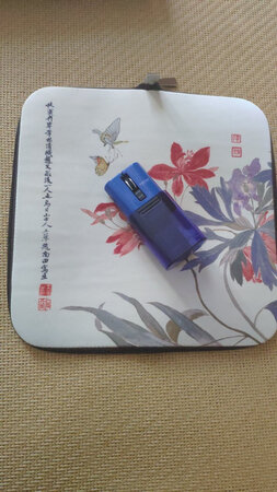 响应速度：非常快速，蓝牙3.0，响应迅速，
便携度：可以折叠，可以随意夹在电脑上，同时按键非常小巧玲珑
外观颜值：湖蓝色，透明的非常好看，壳和夹子像个小饰品
舒适度：手感很好，长度刚好合适，充电方便