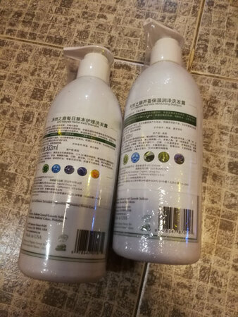 能在送货量如此之大的促销季节，京东也做到当天送达的确是没有什么电商可以做得到的，所以一直都很喜欢在京东上购物，这一次的优惠力度还是蛮大的，希望今后还有更多的优惠。这个商品还不错，相对符合个人要求，而且商品质量，价格，包装都比较合适。希望以后还能多进行各种实际优惠活动。