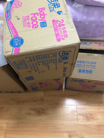 买了三大箱子，柔软度相对其他品牌的差距太多了，比较细腻，擦小毛毛的屁股有点摩擦太大了，不适合，只能等大点再用颗