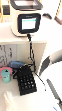 很完美，客服态度也很棒哦，很满意一次购物，用的很简单，不错哦