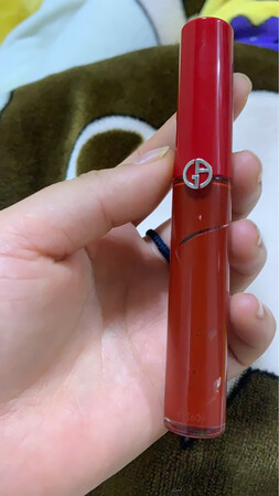 盒子#的这样了，我花499就买了一个这样的是吗，口红都有人用过，我要求投诉