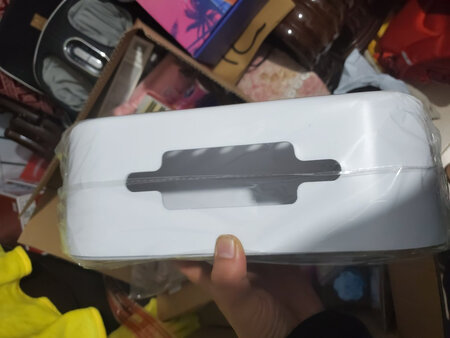 商品材质：塑料的
实用性能：应该还行有点大