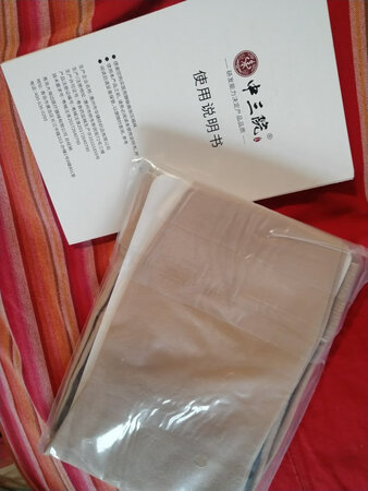 自己给老人买的，后来亲戚看到了，给亲戚买的，销量比较多，应该长期穿，