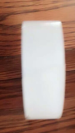挺不错的，粘的挺牢的，一卷能用很久。