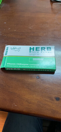 小鸟烟嘴过滤效果，一直在用一直好评，就是包装太简单，连透明包装纸都没有，晕
