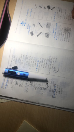 音质音效：一般
做工质量：不错
操作难易：一般
灵敏度：一般