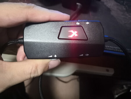 比起一年前买V10舒服多了，带上耳朵没有这么紧了！