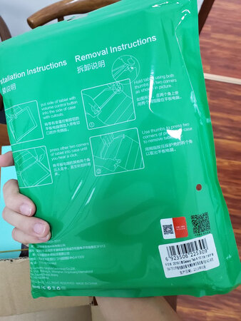 购买次数：首次购买。
是否使用：已经使用。
开箱体验：很重手。
购买评价：自营只有这个平板电脑的手机壳。