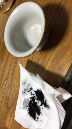 每次用完，壶底全是灰