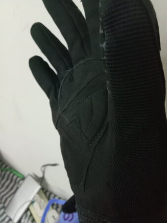 线头一扯手套散了。。。。