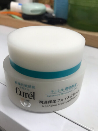 一直缺货，终于买到啦！买了很多瓶，慢慢用～