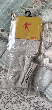 很好的袜子，看起来不错
