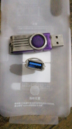 挺好，小巧玲珑，还有挂件孔，携带很方便。