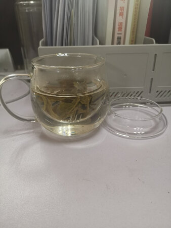 茶杯很好，这个价格很不错了，物流也快。