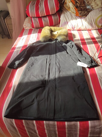 物有所值，非常保暖，也比较有型有档次的一件衣服！穿上可以过一个暖暖的冬日了