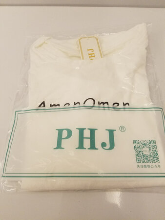 衣服收到。包装完好。穿在身上，没有任何不舒服的感觉。满意