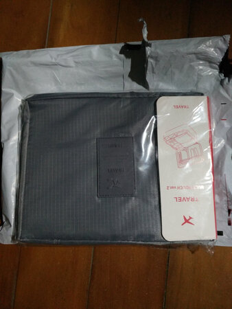 便携性能：很方便。
产品材质：可以。