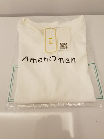 衣服收到。包装完好。穿在身上，没有任何不舒服的感觉。满意
