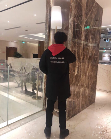收到了，款式不错，大小合适，质量非常的棒，物流也很给力。：!