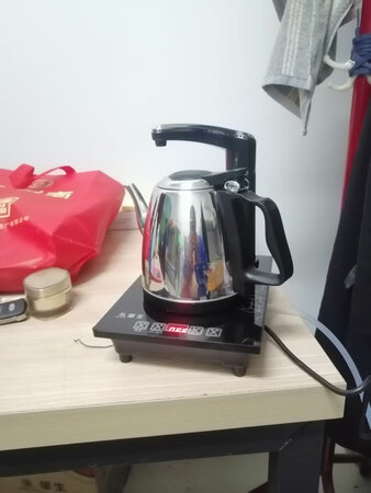 烧水速度：烧水很快
外观材质：外观非常漂亮