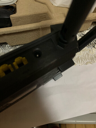 里面是脏的 感觉不像是新的 凑合用吧