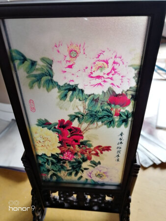 小巧精美，做工细致，别有韵味。